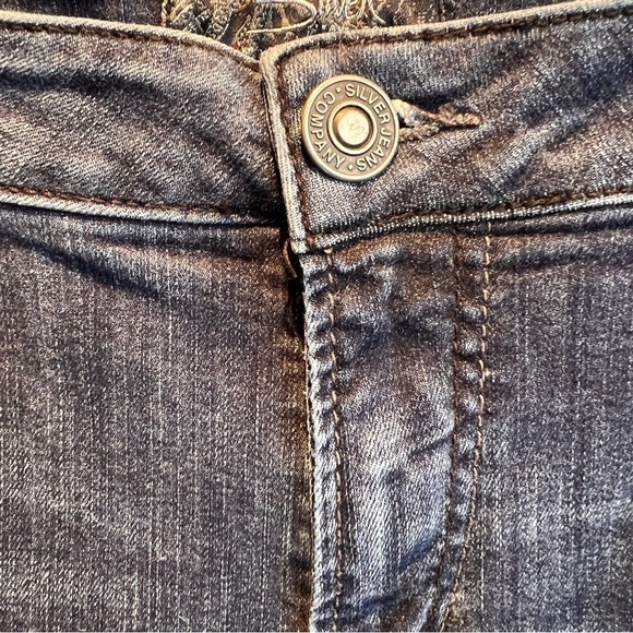 SILVER AIKO HIGH SUPER SKINNY JEANS. Embroidered back pockets. Size 34/31 - Picture 2 of 10